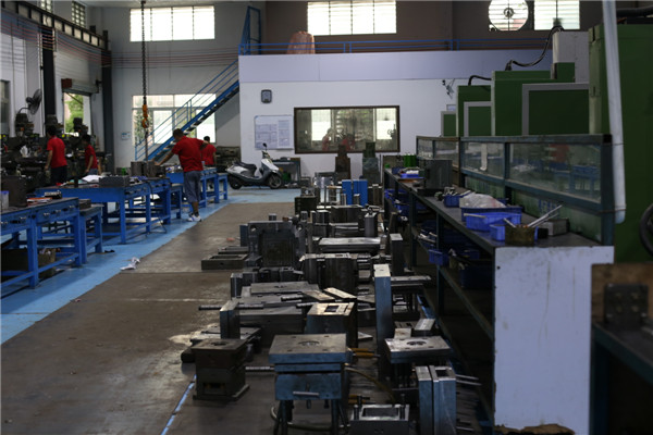 旭錦模具有限公司，模具部